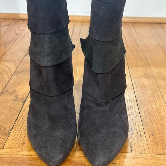 Stuart Weitzman ruffle boot. - Picture 5 of 5